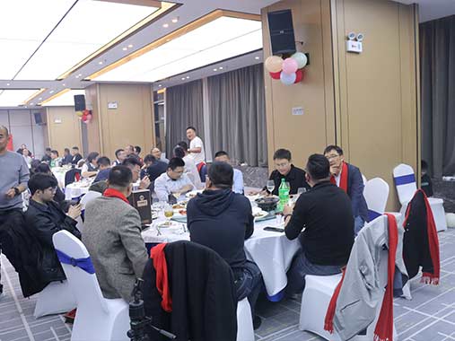 鸿顺捷速测通年会场景照